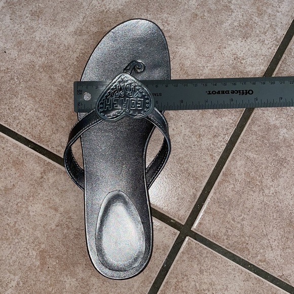 Like new coach flip flops 🐳🦋 - Picture 3 of 6